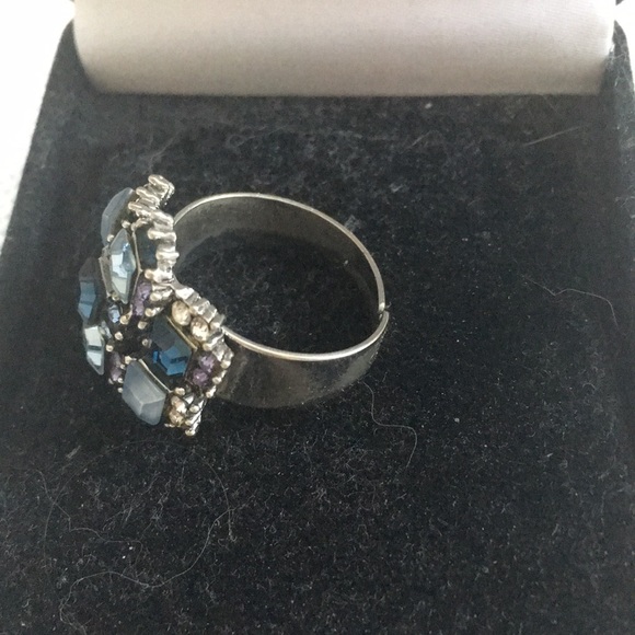 Blue ring - Picture 2 of 3